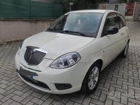 Usata Lancia Ypsilon 75 CV (55 kW) 2011 Bianco Utilitaria