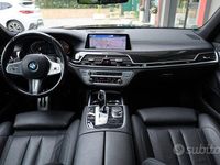 Usata BMW 730 M Sport 286 CV (210 kW) 2021 Blu / metallizzato Berlina