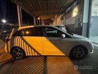Usata Mercedes B180 Premium 109 CV (80 kW) 2013 Bianco Utilitaria
