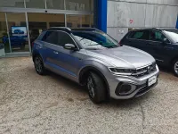 Usata VW T-Roc R-line 110 CV (80 kW) 2023 Grigio SUV