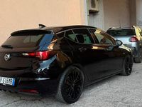 Usata Opel Astra 110 CV (80 kW) 2016 Nero Berlina