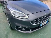 Usata Ford Fiesta Vignale 85 CV (62 kW) 2018 Grigio Utilitaria