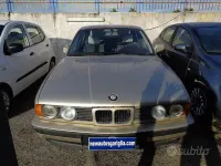 Usata BMW 520 129 CV (94 kW) 1989 Oro Berlina