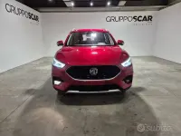 Usata MG ZS Luxury 106 CV (77 kW) 2024 Rosso SUV