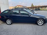Usata Mercedes C220 Classic 150 CV (110 kW) 2005 Blu/azzurro Station wagon