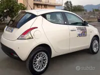 Usata Lancia Ypsilon 84 CV (61 kW) 2015 Bianco Utilitaria