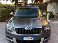 Usata Skoda Yeti 110 CV (80 kW) 2017 Grigio SUV