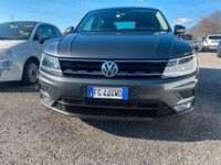 Usata VW Tiguan Business 150 CV (110 kW) 2017 Grigio SUV