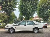 Usata Alfa Romeo 75 148 CV (108 kW) 1987 Bianco Berlina