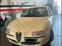 Usata Alfa Romeo 147 105 CV (77 kW) 2003 Bianco Utilitaria