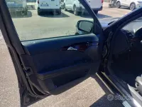 Usata Mercedes E220 Elegance 150 CV (110 kW) 2003 Nero Berlina