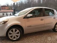 Usata Renault Clio 75 CV (55 kW) 2010 Grigio Utilitaria