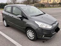 Usata Ford B-MAX 87 CV (63 kW) 2017 Grigio Monovolume