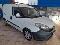 Usata Fiat Doblò 104 CV (76 kW) 2017 Bianco Monovolume
