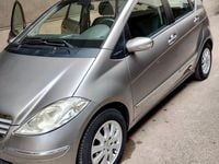 Usata Mercedes A180 Elegance 109 CV (80 kW) 2006 Grigio Berlina