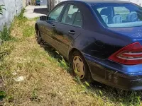 Usata Mercedes C220 143 CV (105 kW) 2001 Blu Berlina