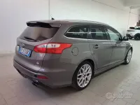 Usata Ford Focus Individual 163 CV (119 kW) 2012 Grigio Station wagon