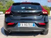 Usata Volvo V40 Business Edition 120 CV (88 kW) 2020 Nero Berlina