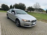 Usata Volvo S80 Executive 185 CV (136 kW) 2007 Grigio Berlina