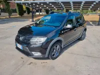 Usata Dacia Sandero Stepway 90 CV (66 kW) 2017 Nero Berlina