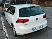 Usata VW Golf Sportsvan 105 CV (77 kW) 2015 Bianco Monovolume