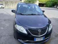 Usata Lancia Ypsilon Gold 69 CV (50 kW) 2017 Nero Utilitaria
