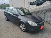 Usata Opel Astra 101 CV (74 kW) 2007 Bluazzurro Station wagon