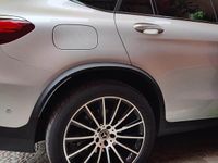 Usata Mercedes GLC300 245 CV (180 kW) 2020 Grigio SUV