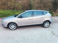 Usata Lancia Delta 120 CV (88 kW) 2010 Grigio Utilitaria
