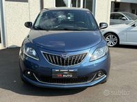 Usata Lancia Ypsilon Gold 69 CV (50 kW) 2022 Blu/azzurro Utilitaria