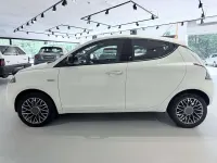 Usata Lancia Ypsilon Platinum 69 CV (50 kW) 2017 Bianco Utilitaria
