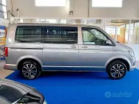 Usata VW Caravelle 150 CV (110 kW) 2018 Grigio mojave met Furgone