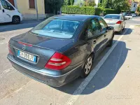 Usata Mercedes E200 150 CV (110 kW) 2003 Berlina