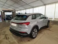 Usado Audi Q4 e-tron 194 kW (265 CV) 2022 Gris SUV