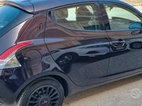 Usata Lancia Ypsilon 69 CV (50 kW) 2014 Nero Utilitaria