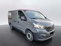Usata Renault Trafic SE 125 CV (91 kW) 2019 Grigio scuro Monovolume
