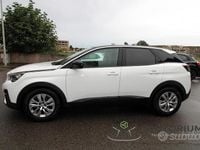 Usata Peugeot 3008 Active 120 CV (88 kW) 2018 Blu SUV