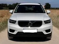 Usata Volvo XC40 Momentum 129 CV (94 kW) 2021 Bianco SUV