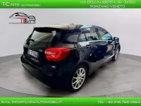 Usata Mercedes A180 Premium 109 CV (80 kW) 2015 Nero Utilitaria