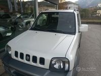 Usata Suzuki Jimny 86 CV (63 kW) 2011 Bianco SUV