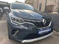 Usata Renault Captur Intens 101 CV (74 kW) 2022 Grigio SUV