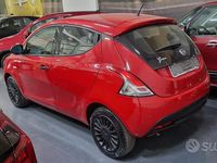 Usata Lancia Ypsilon 69 CV (50 kW) 2019 Rosso Utilitaria