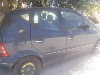Usata Mercedes A170 75 CV (55 kW) 2003 Bluazzurro Berlina