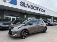 Usata Toyota Yaris Hybrid Style 75 CV (55 kW) 2016 Grigio Berlina