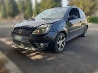 Usata Ford Fiesta 90 CV (66 kW) 2006 Nero Utilitaria