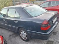 Usata Mercedes C200 Classic 191 CV (140 kW) 1997 Blu Berlina