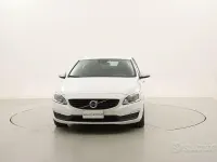 Usata Volvo S60 Kinetic 190 CV (139 kW) 2018 Bianco Berlina