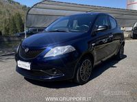 Usata Lancia Ypsilon Gold 69 CV (50 kW) 2018 Blu Utilitaria