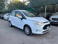 Usata Ford B-MAX Business Edition 100 CV (73 kW) 2013 Bianco Monovolume