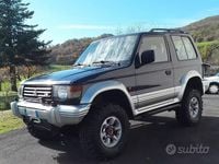 Usata Mitsubishi Pajero 208 CV (152 kW) 1996 Blu SUV